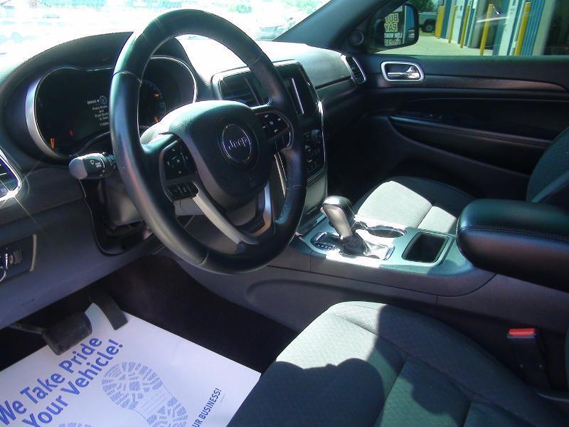 Jeep Grand Cherokee Laredo 4WD 2018