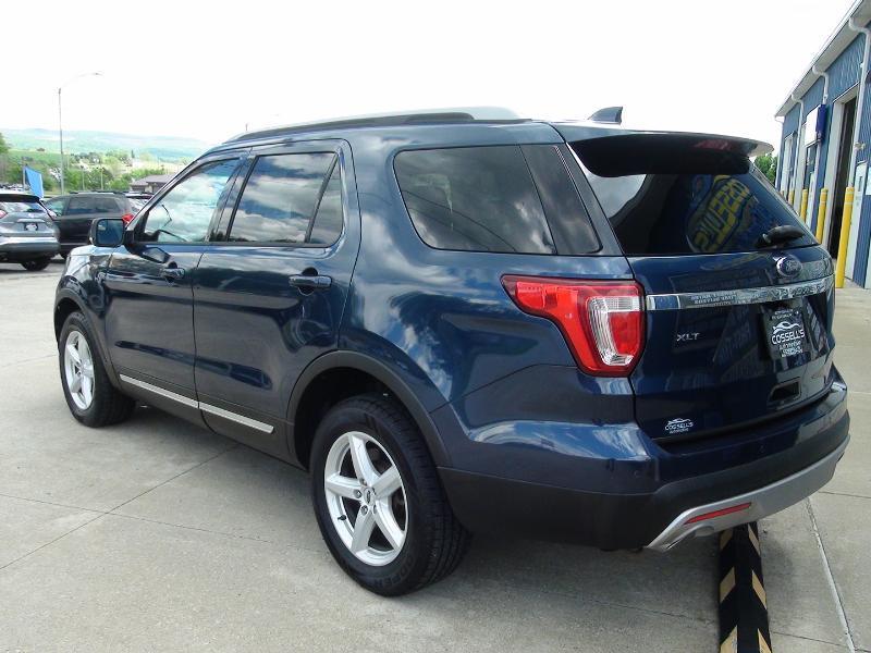 Ford Explorer XLT 4WD 2017