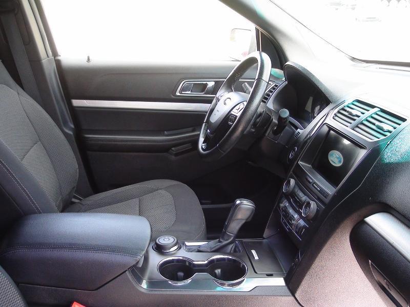 Ford Explorer XLT 4WD 2017