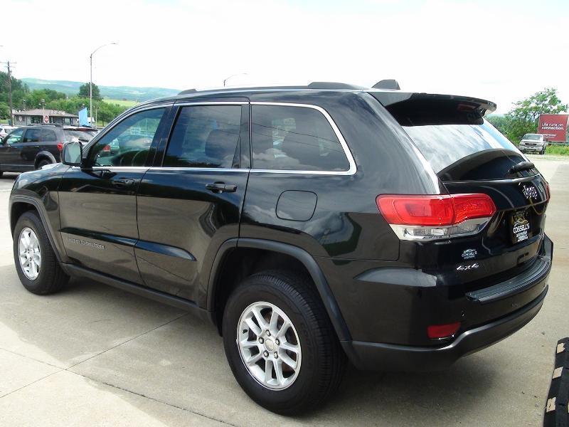 Jeep Grand Cherokee Laredo 4WD 2018