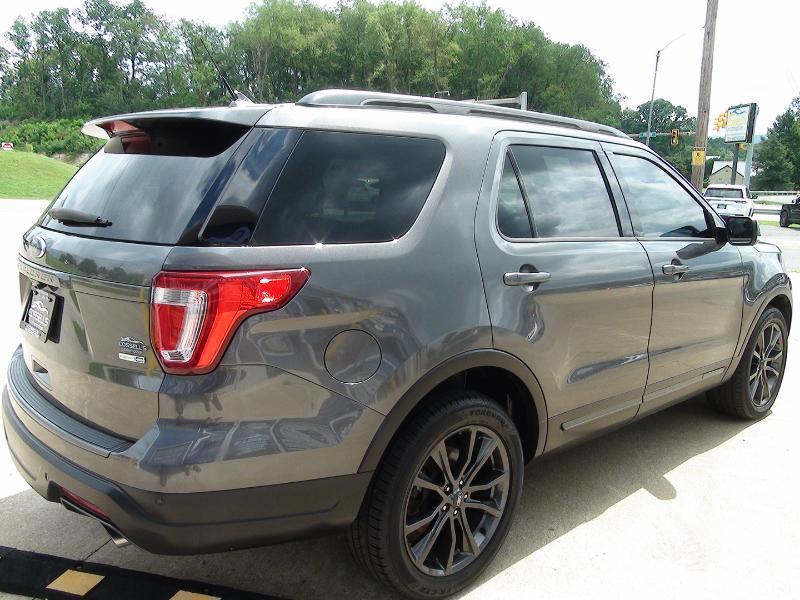 Ford Explorer XLT 4WD 2018
