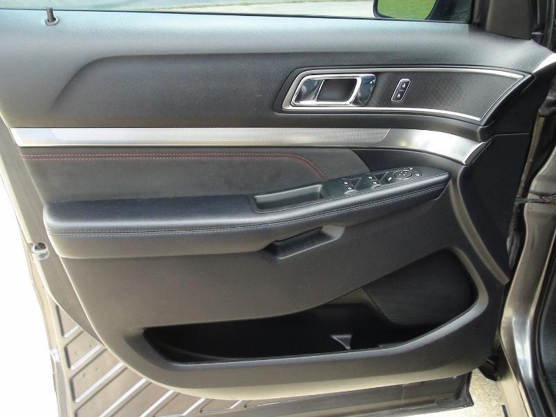 Ford Explorer XLT 4WD 2018