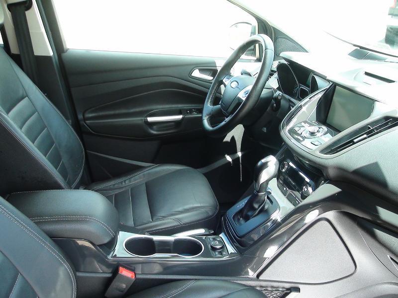 Ford Escape Titanium 4WD 2015