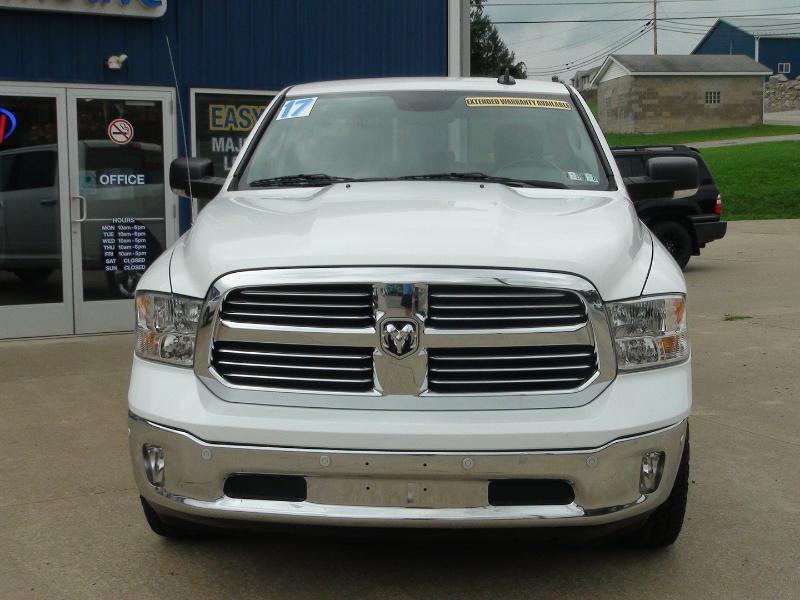 RAM 1500 SLT Crew Cab SWB 4WD 2017