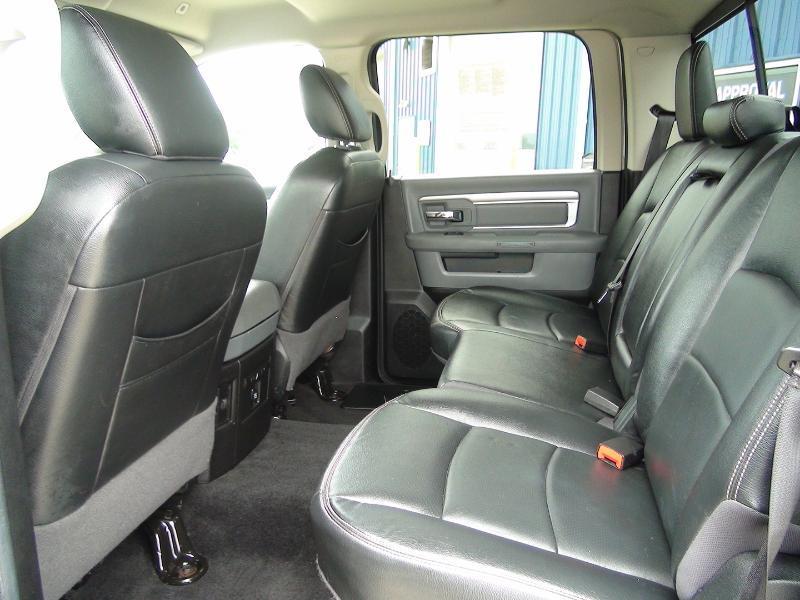 RAM 1500 SLT Crew Cab SWB 4WD 2017