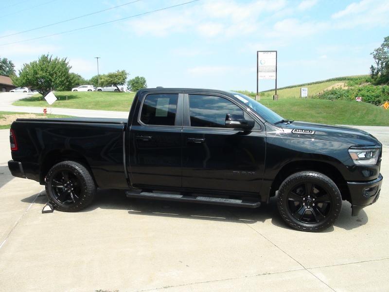 RAM 1500 Big Horn Quad Cab 4WD 2021