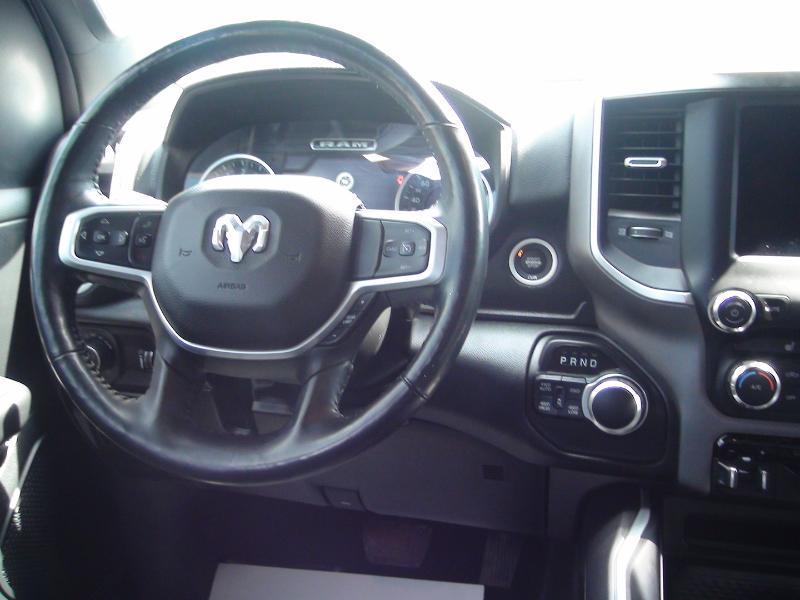RAM 1500 Big Horn Quad Cab 4WD 2021