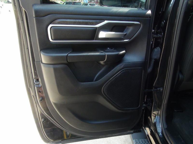 RAM 1500 Big Horn Quad Cab 4WD 2021