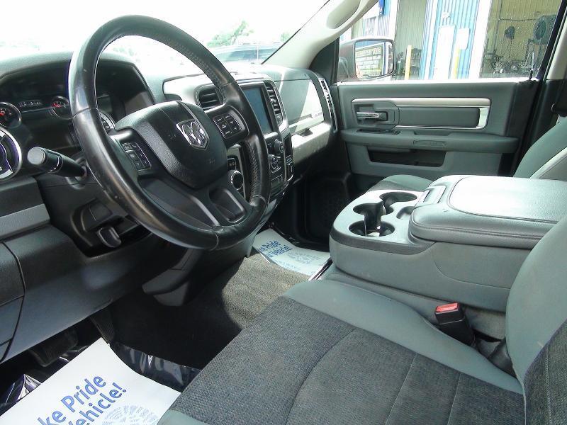 RAM 1500 Classic Tradesman Crew Cab SWB 4WD 2019