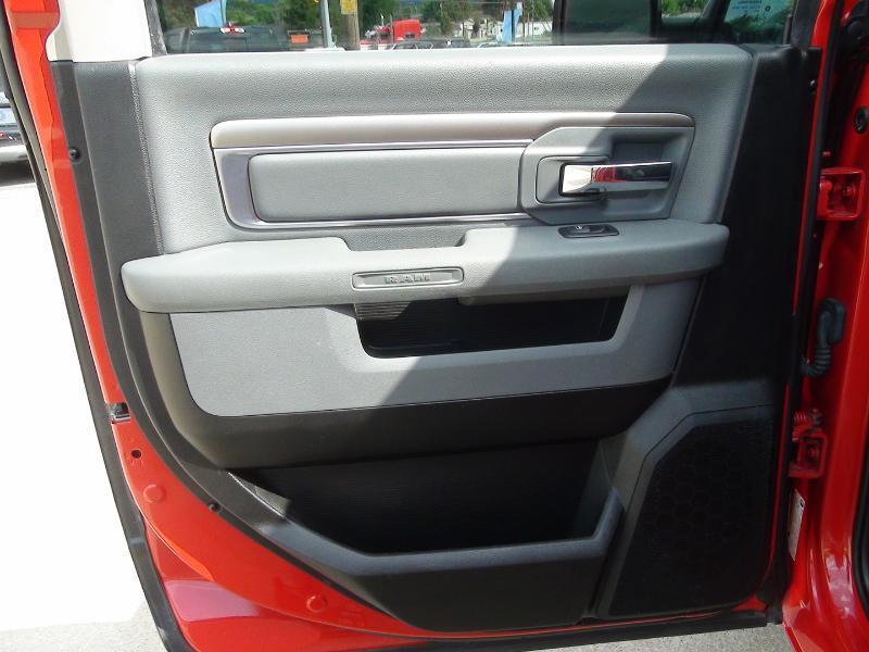 RAM 1500 Classic Tradesman Crew Cab SWB 4WD 2019