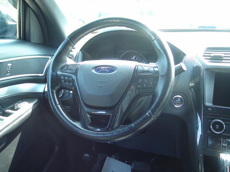 Ford Explorer XLT 4WD 2017