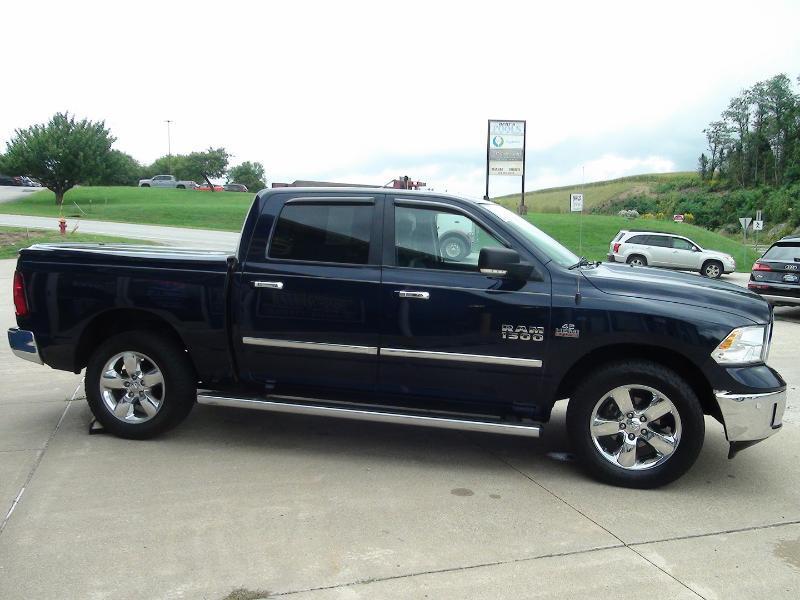 RAM 1500 SLT Crew Cab SWB 4WD 2018