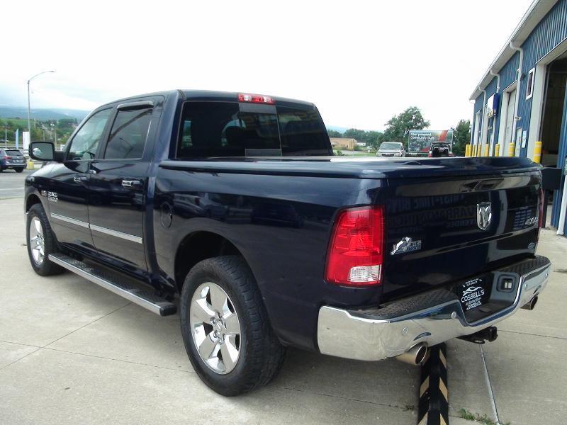 RAM 1500 SLT Crew Cab SWB 4WD 2018