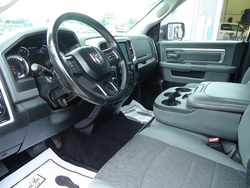 RAM 1500 SLT Crew Cab SWB 4WD 2018