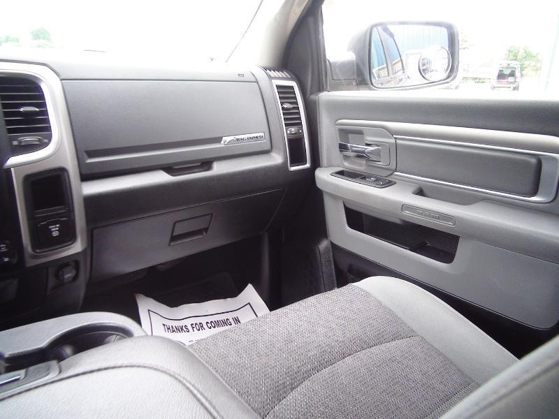 RAM 1500 SLT Crew Cab SWB 4WD 2018