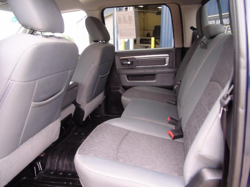 RAM 1500 SLT Crew Cab SWB 4WD 2018