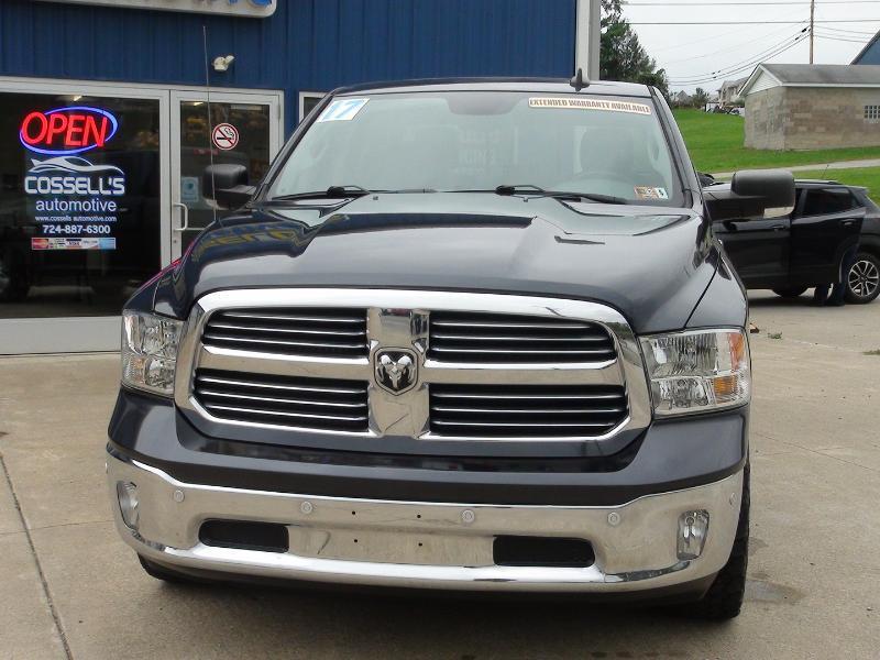 RAM 1500 SLT Crew Cab SWB 4WD 2017