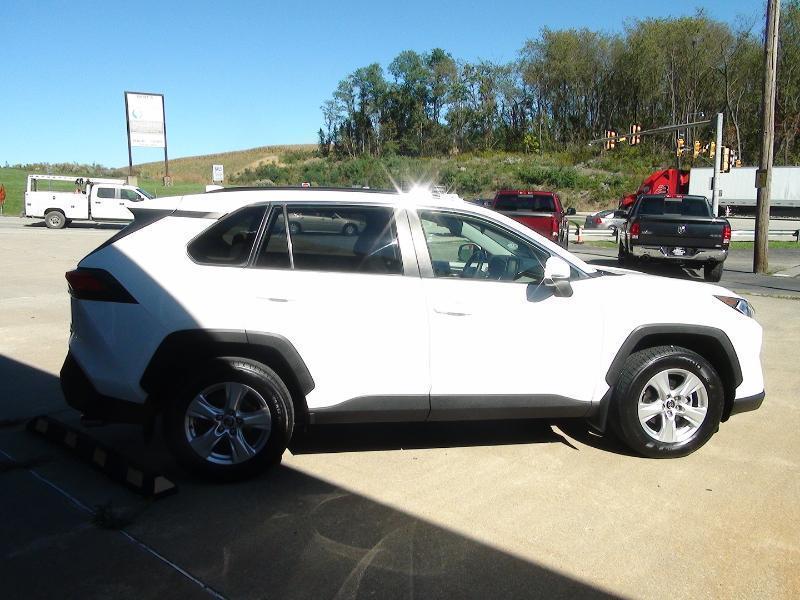 Toyota RAV4 XLE AWD 2019
