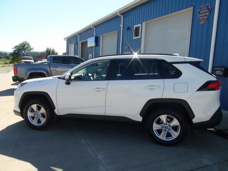Toyota RAV4 XLE AWD 2019