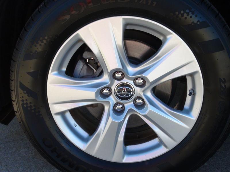 Toyota RAV4 XLE AWD 2019