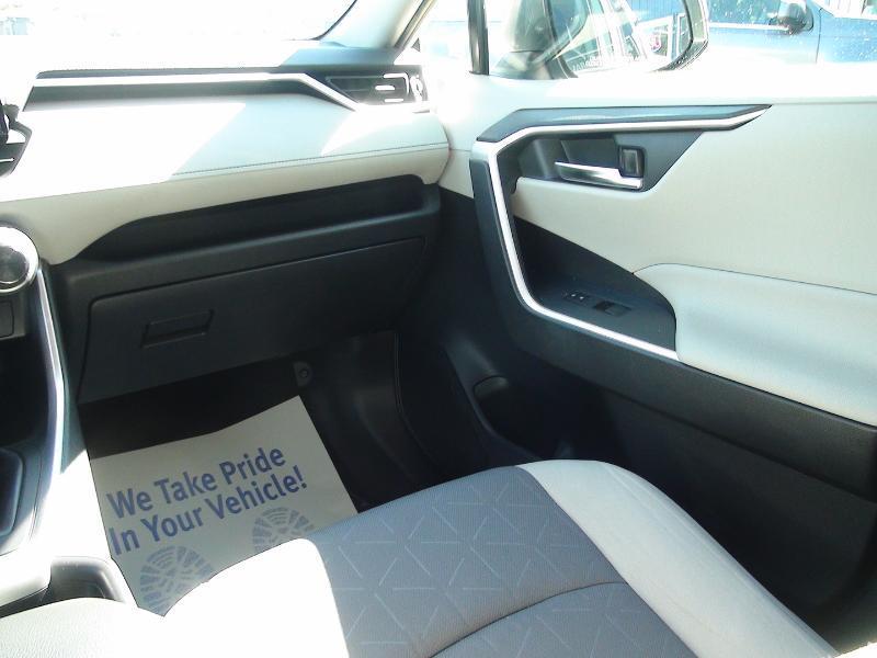 Toyota RAV4 XLE AWD 2019