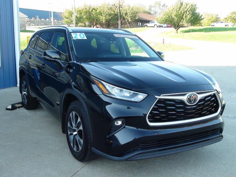 Toyota Highlander XLE AWD V6 2020