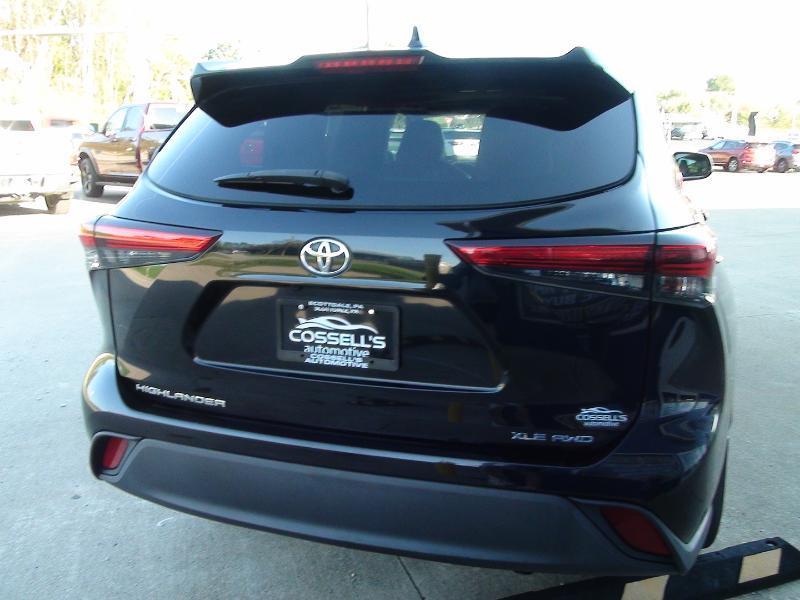 Toyota Highlander XLE AWD V6 2020