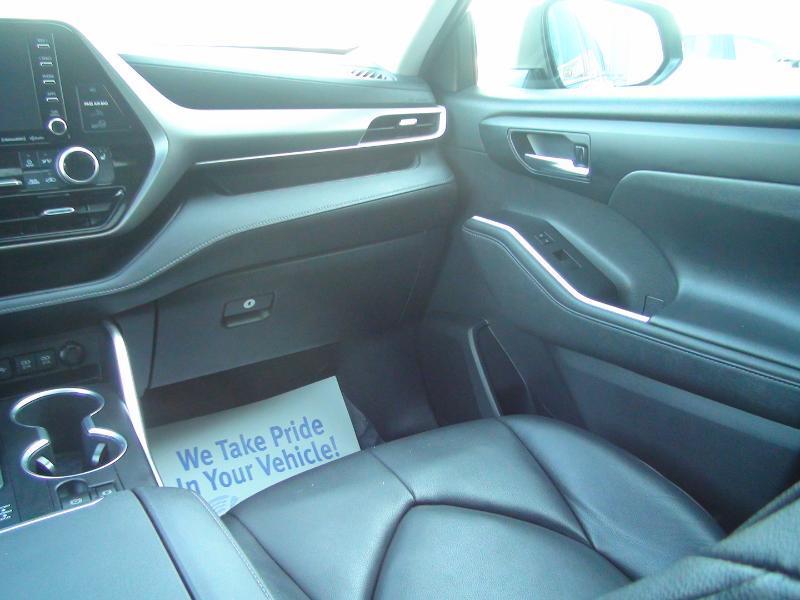 Toyota Highlander XLE AWD V6 2020
