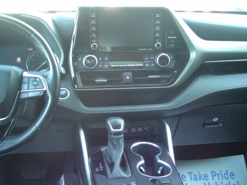 Toyota Highlander XLE AWD V6 2020