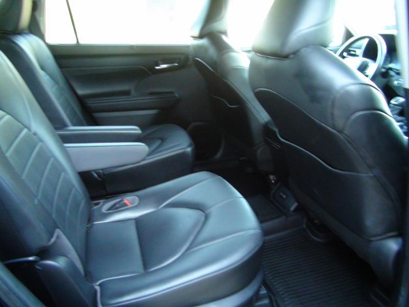 Toyota Highlander XLE AWD V6 2020