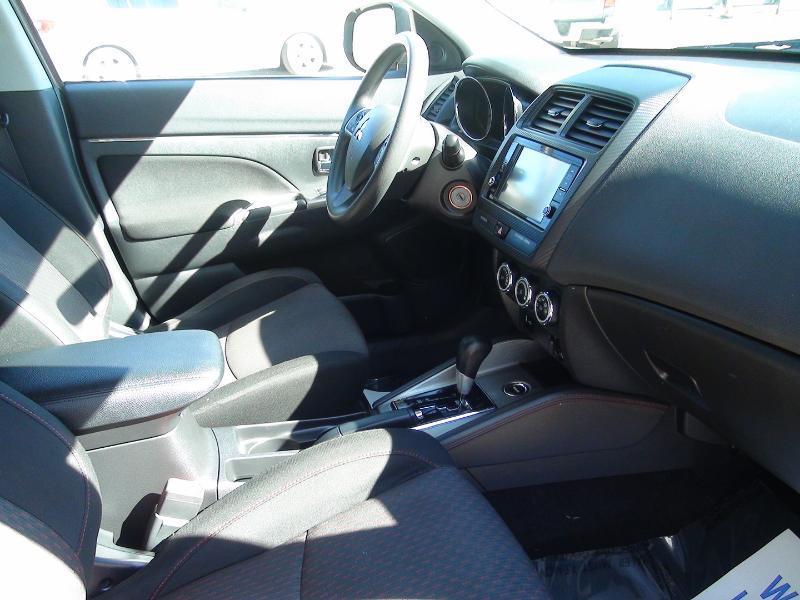 Mitsubishi Outlander Sport 2.0 ES 4WD CVT 2018