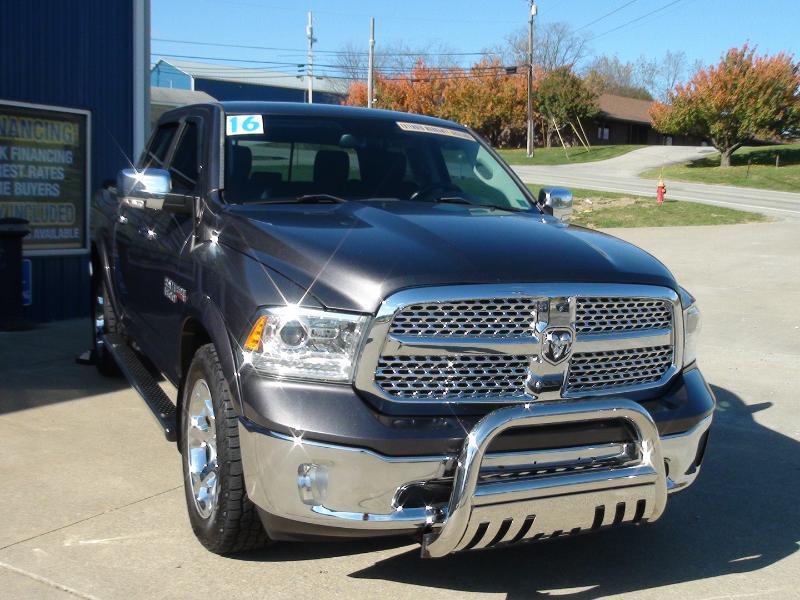 RAM 1500 Laramie Crew Cab SWB 4WD 2016