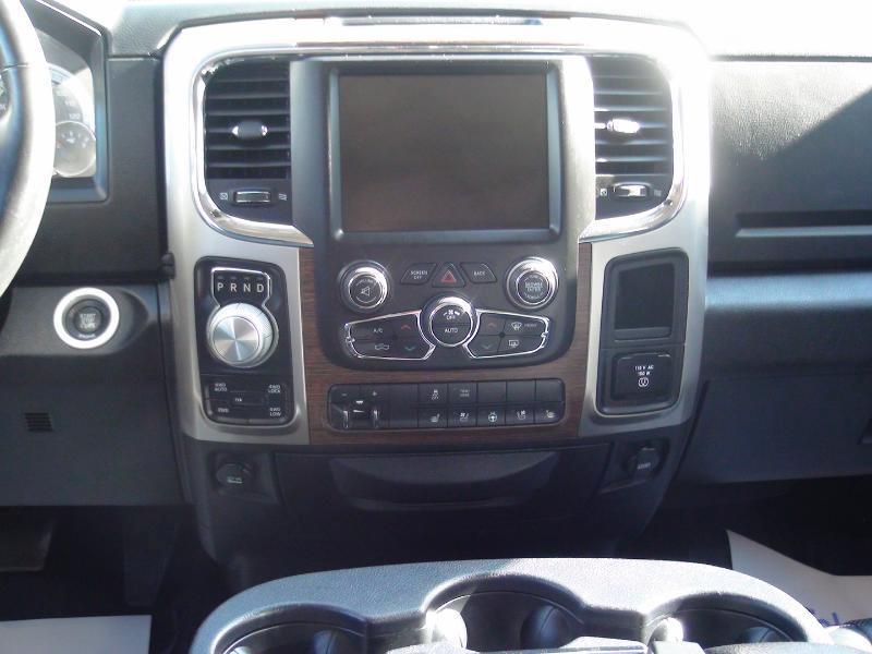 RAM 1500 Laramie Crew Cab SWB 4WD 2016