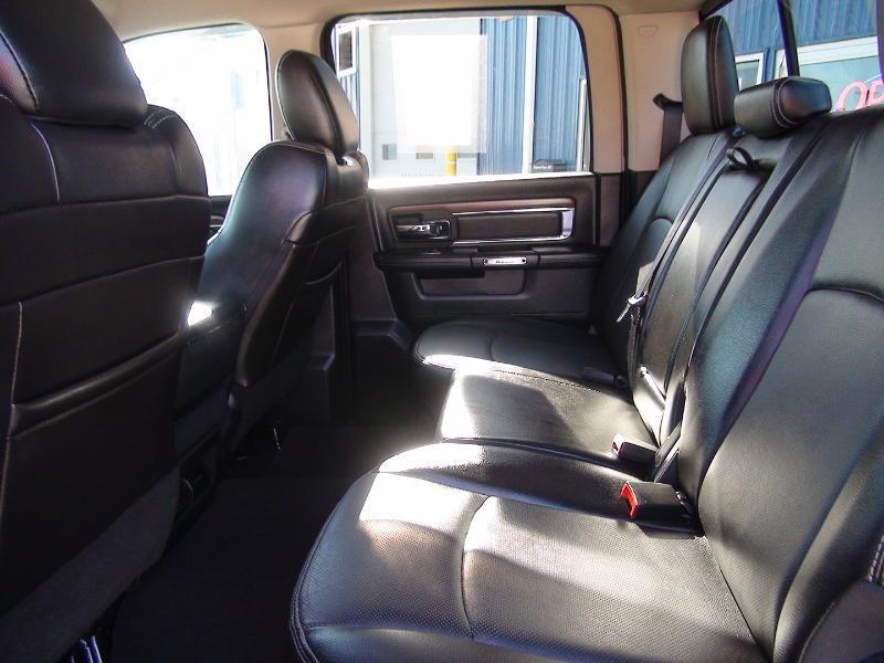 RAM 1500 Laramie Crew Cab SWB 4WD 2016