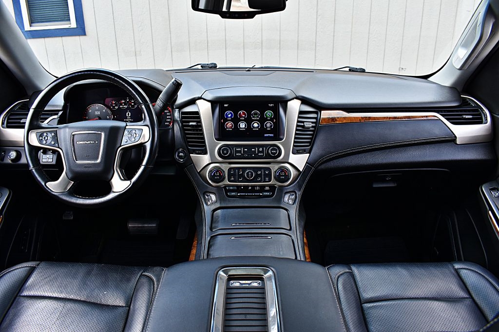 GMC Yukon Denali 2WD 2016