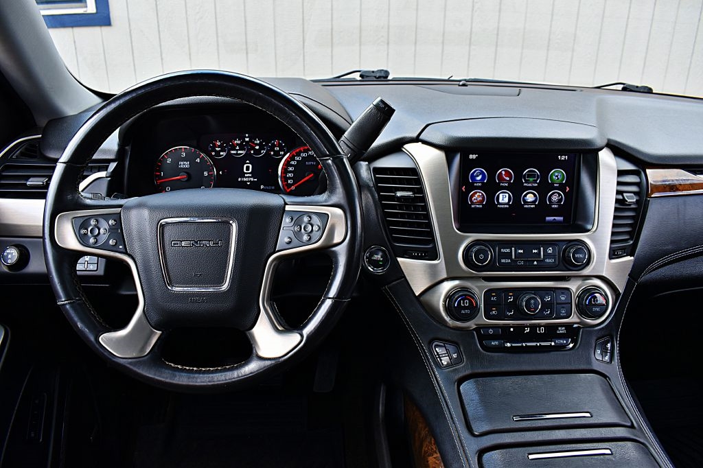 GMC Yukon Denali 2WD 2016