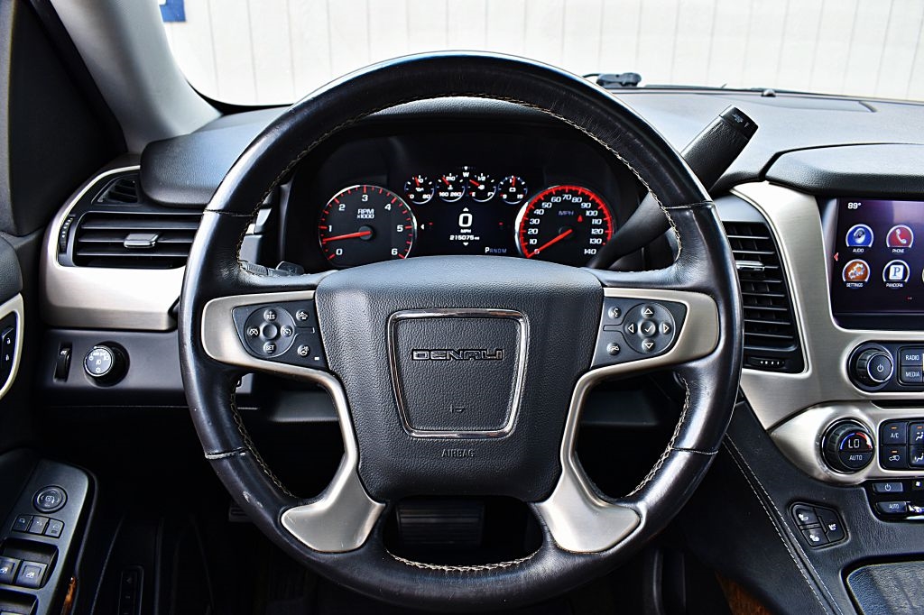 GMC Yukon Denali 2WD 2016