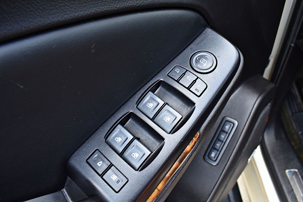 GMC Yukon Denali 2WD 2016