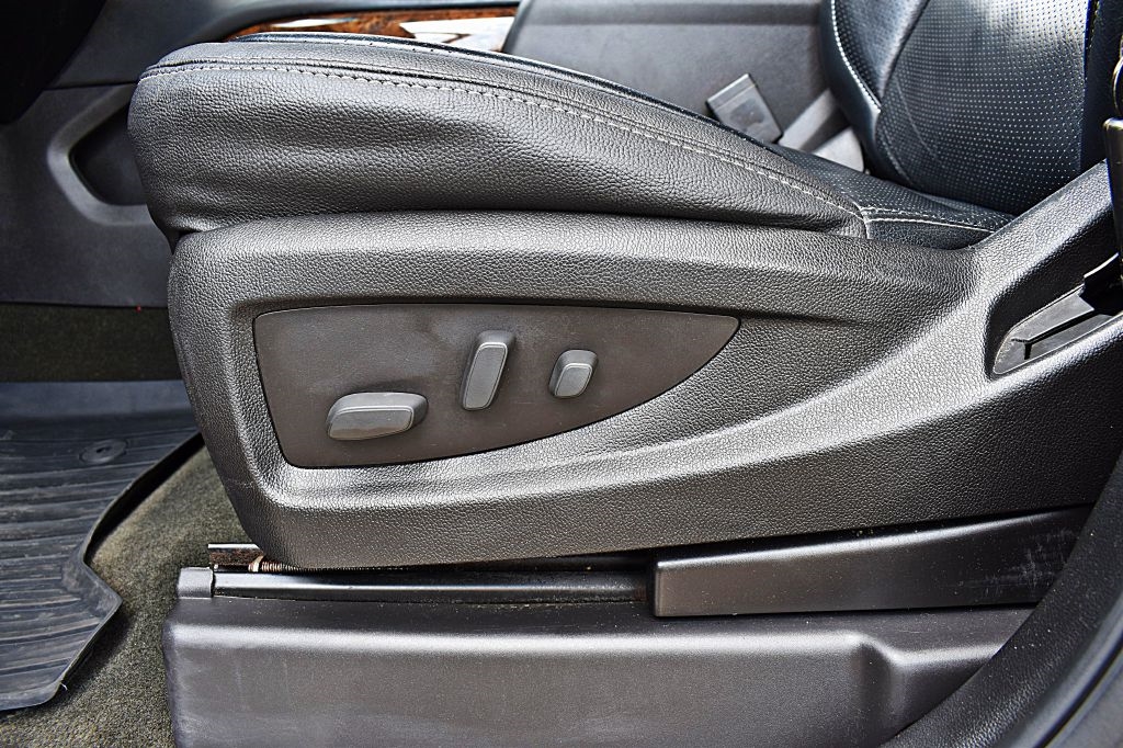 GMC Yukon Denali 2WD 2016