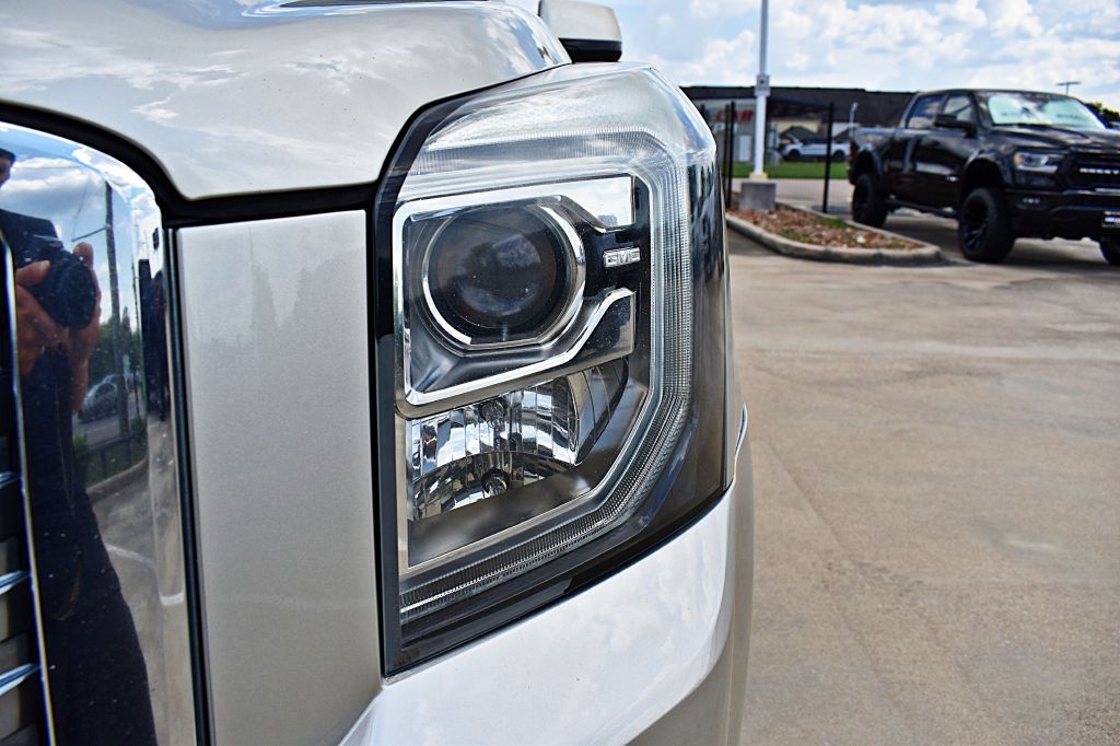 GMC Yukon Denali 2WD 2016