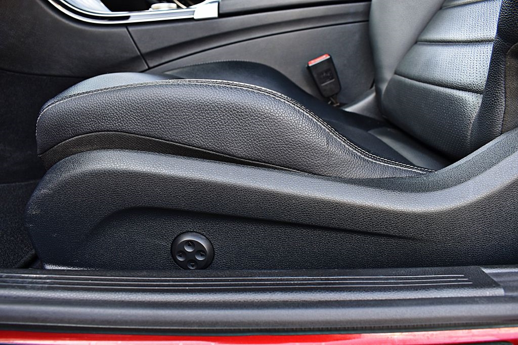2018 Mercedes Benz C 300 Coupe photo 47