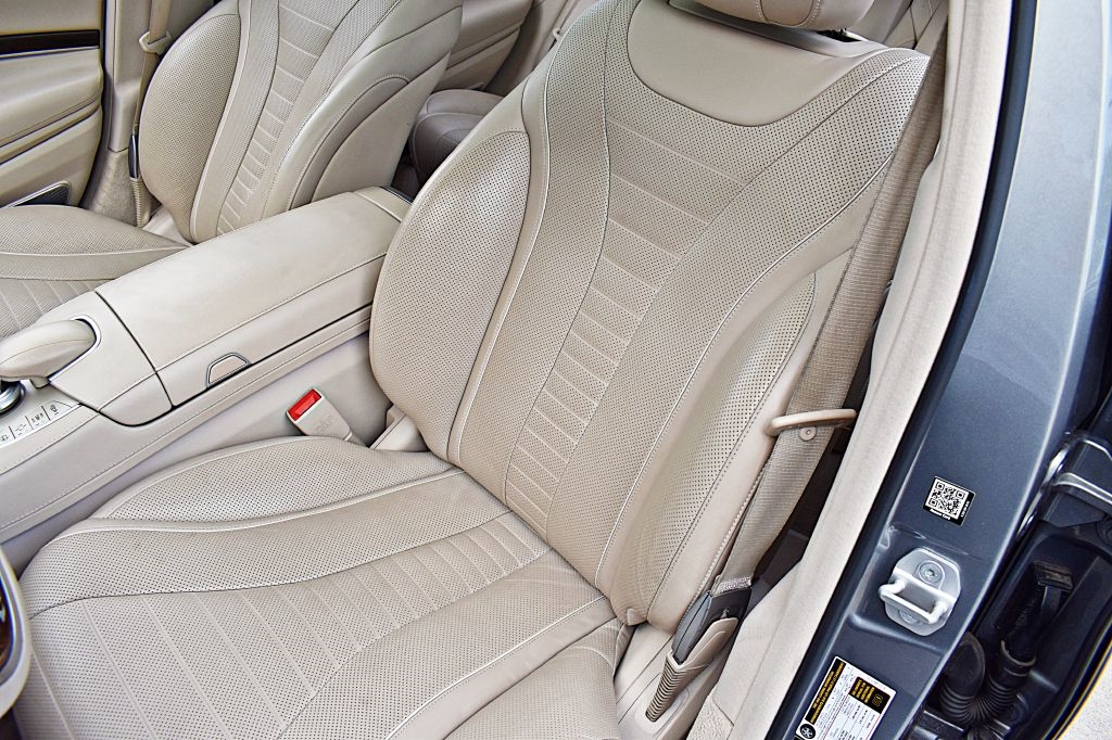 2014 Mercedes Benz S 550 photo 14