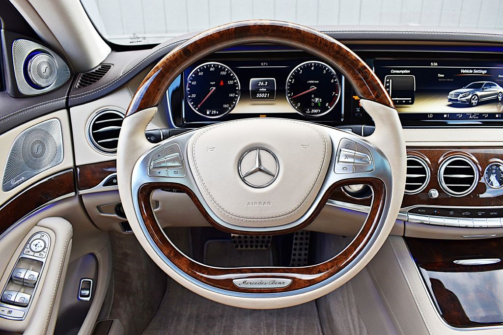 2014 Mercedes Benz S 550 photo 23