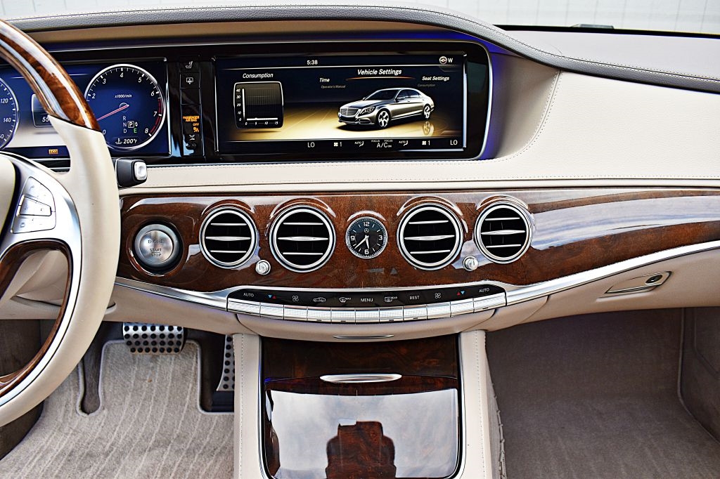 2014 Mercedes Benz S 550 photo 27