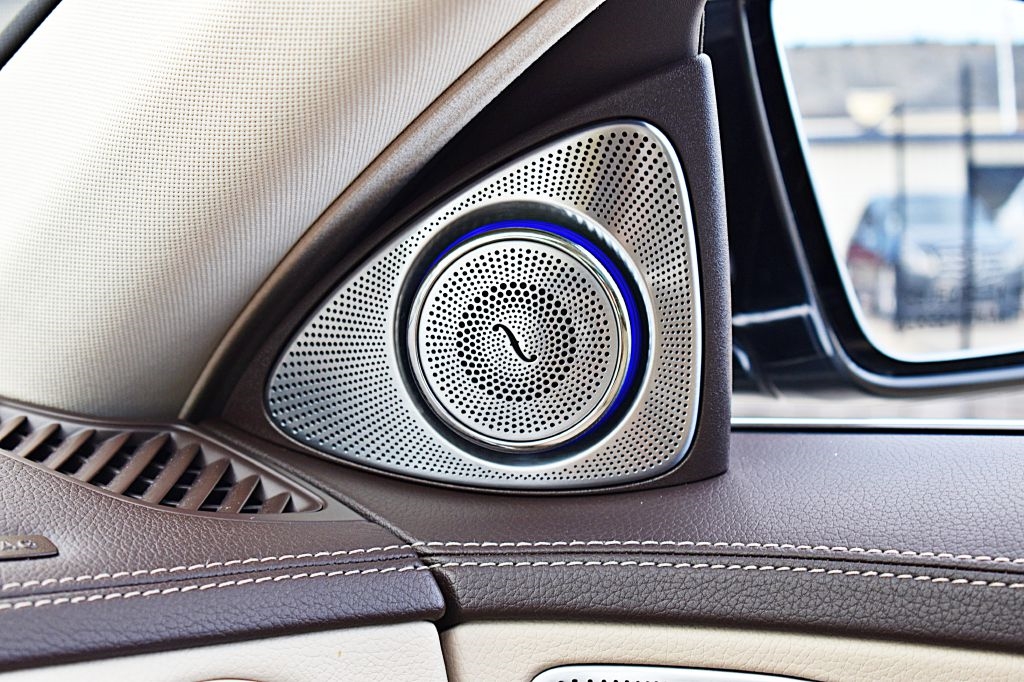 2014 Mercedes Benz S 550 photo 38