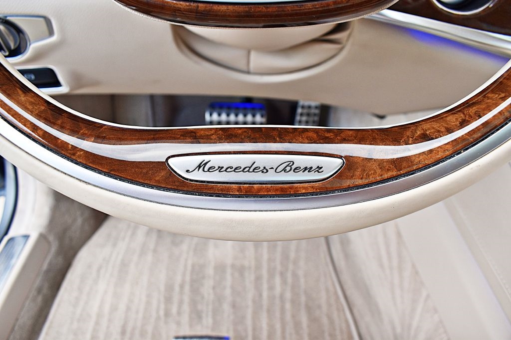 2014 Mercedes Benz S 550 photo 45