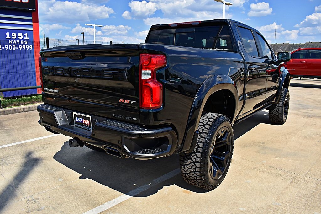 2024 Chevrolet Silverado 1500 RST photo 4