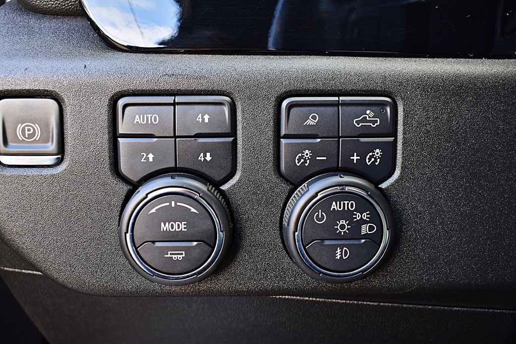 2024 Chevrolet Silverado 1500 RST photo 44