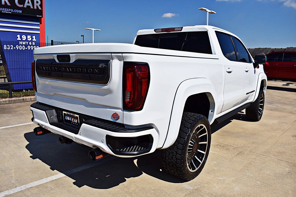 GMC Sierra 1500 AT4 Crew Cab 4WD 2022