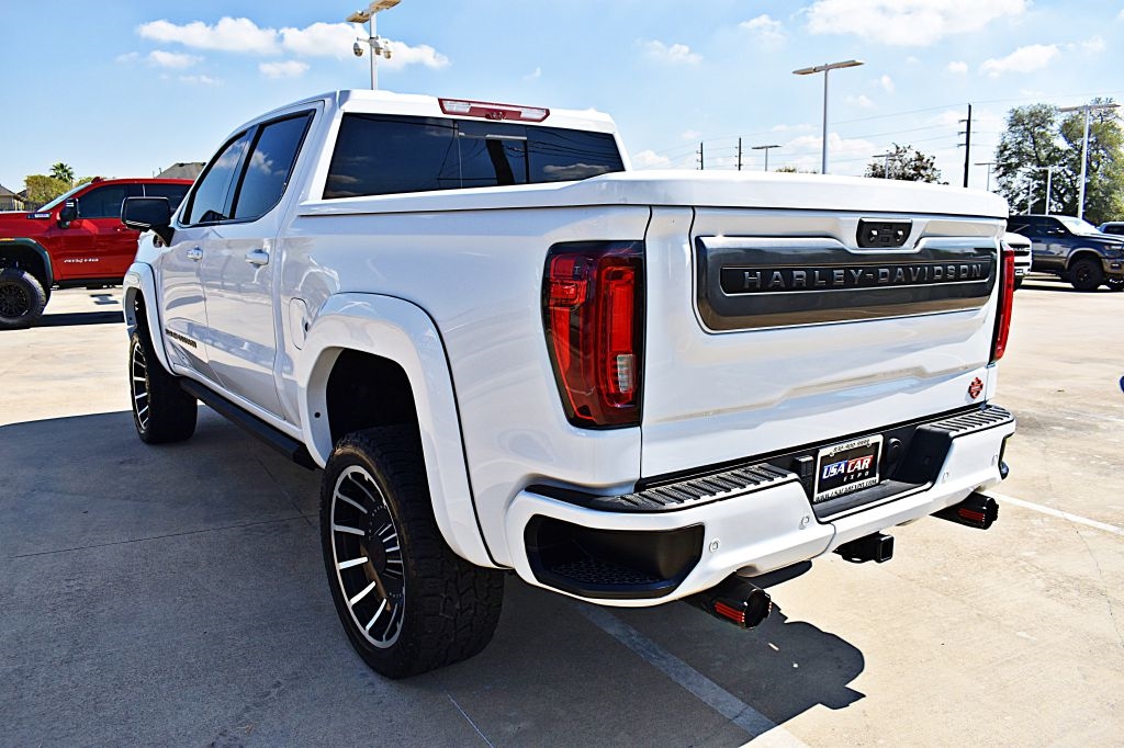 GMC Sierra 1500 AT4 Crew Cab 4WD 2022